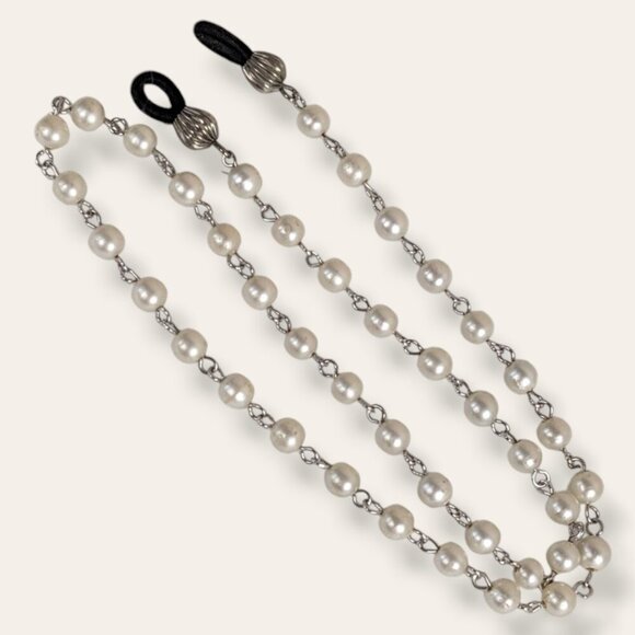 (2/$20) Vintage Faux Pearl Glasses Chain - Picture 1 of 4